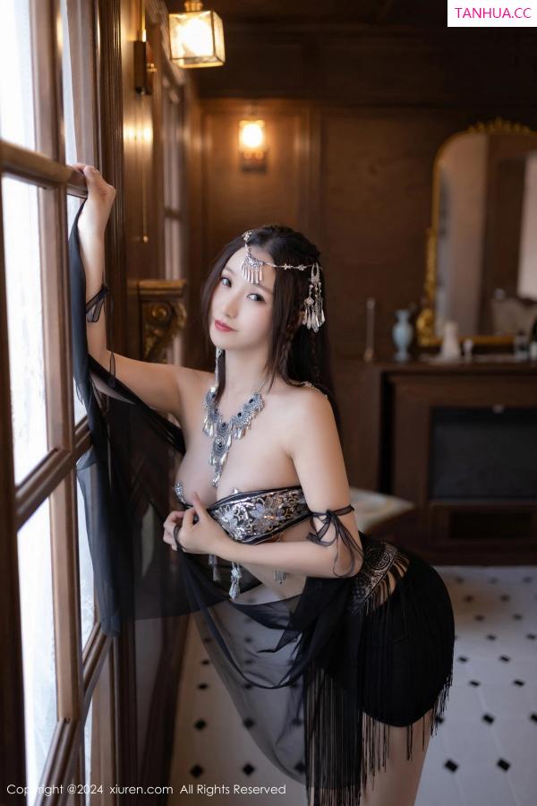   [XiuRen]高清写真图 2024.09.18 No.9172 杏子Yada 美臀性感第22张图片